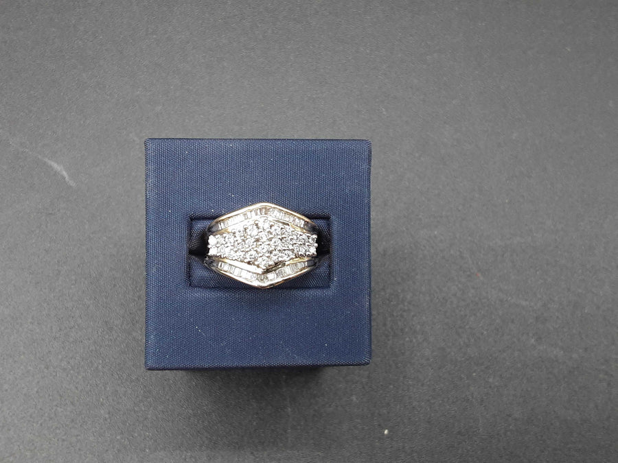 Men's Ring - Yellow Gold 10k (.417) 5.7 grams Size 7.5