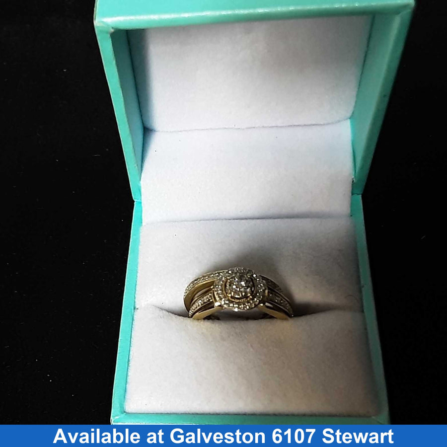Ring - Wedding Set - Yellow Gold 10k (.417) 3.4 grams Size 4