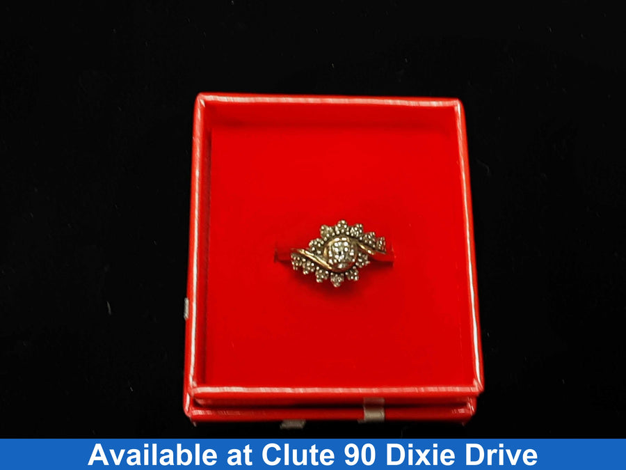 Women's Ring - Solitaire - Yellow Gold 10k (.417) 3.2 grams Size 7.5
