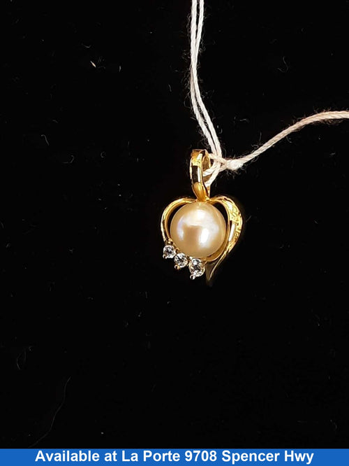Diamond Pendant - Yellow Gold 10k (.417) 1.3 grams