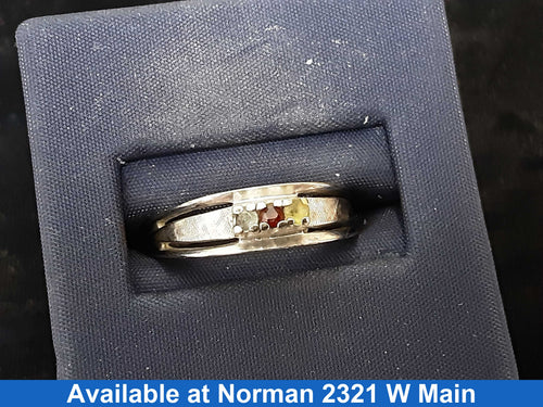 Women's Ring - Mother's - White Gold 14k (.585) 3 grams Size 8