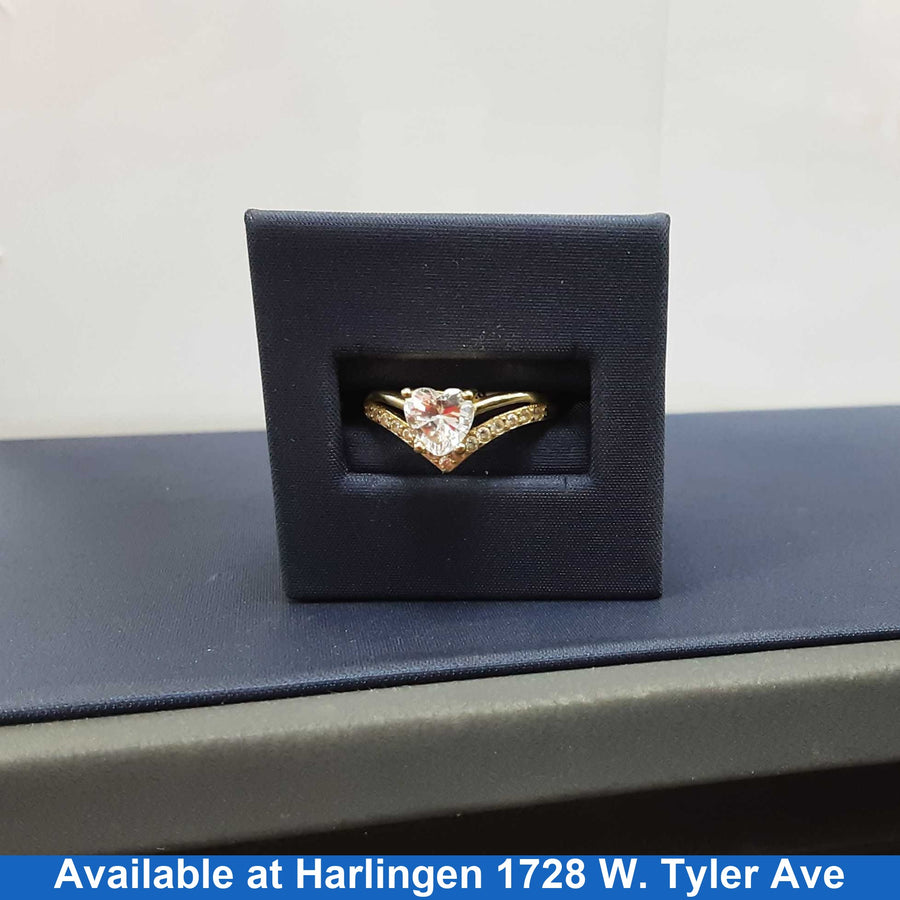 Women's Ring - Yellow Gold 10k (.417) 2.4 grams Size 9