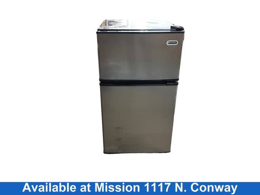 Whynter Silver Compact Refrigerator