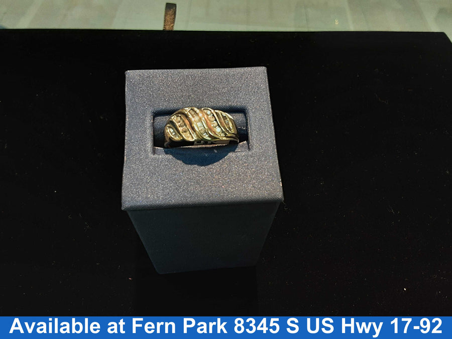 Women's Ring - Yellow Gold 10k (.417) 2.9 grams Size 9