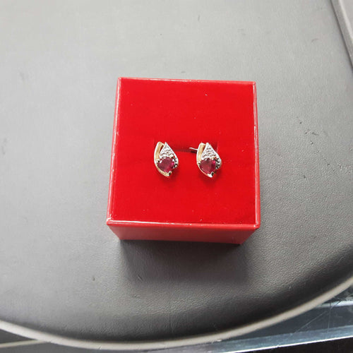 Earrings - Yellow Gold 10k (.417) 2.2 grams