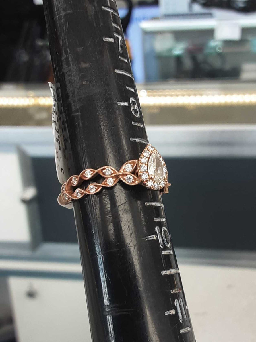 Women's Ring - Rose Gold 14k (.585) 3.6 grams Size 9