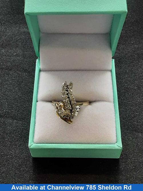 Women's Ring - Yellow Gold 14k (.585) 5.2 grams Size 7.5