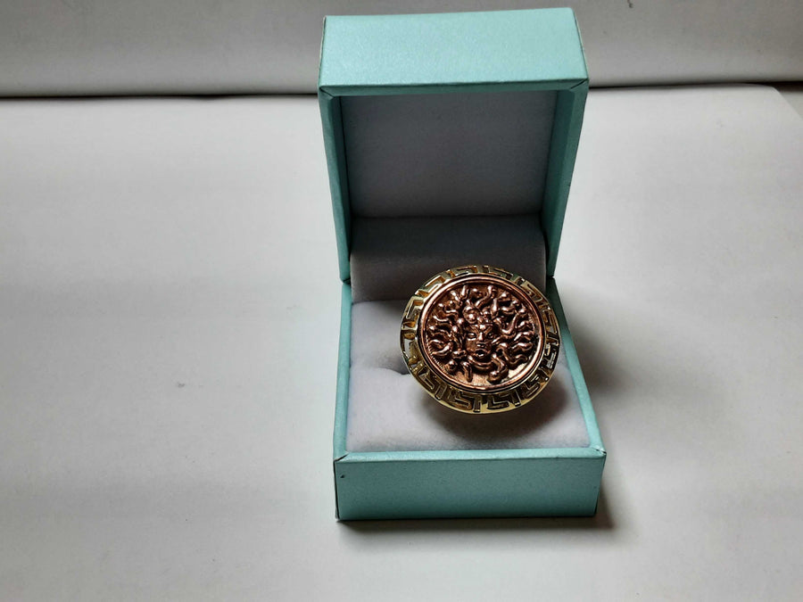 Women's Ring - Yellow Gold 14k (.585) 8.6 grams Size 6.5
