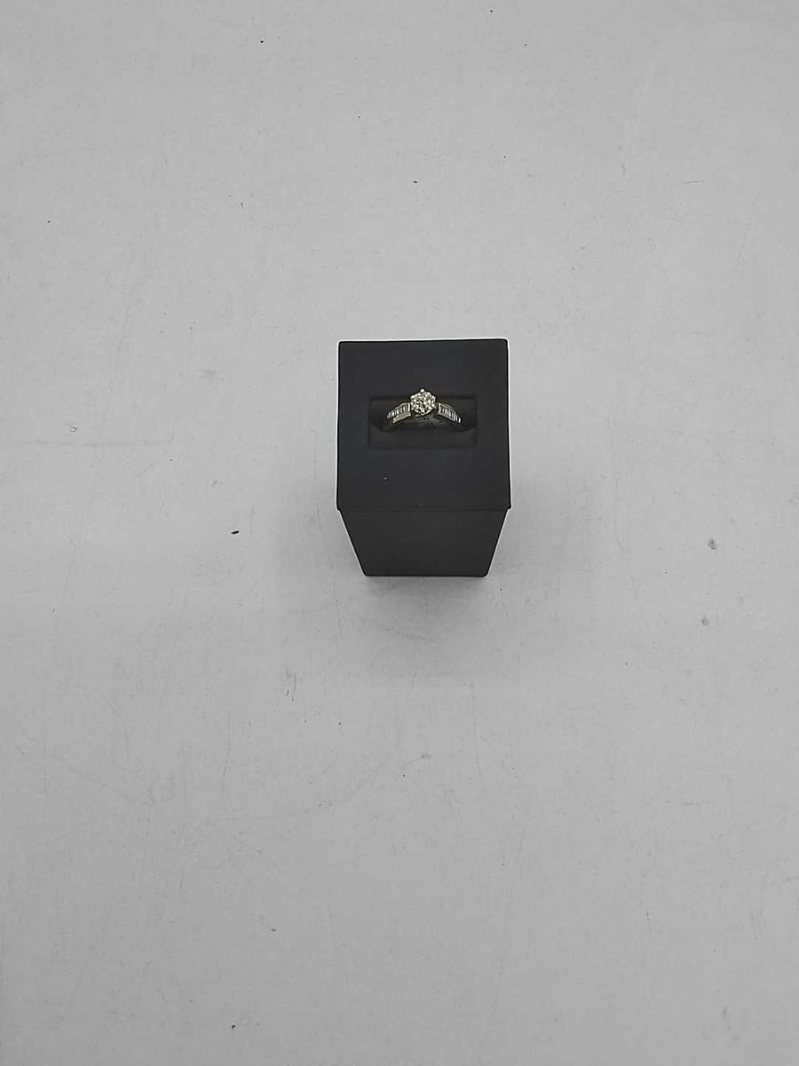 Women's Ring - Solitaire - Yellow Gold 14k (.585) 2.7 grams Size 20