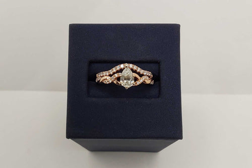 Ring - Engagement Set - Yellow Gold 14k (.585) 3.93 grams Size 8.5