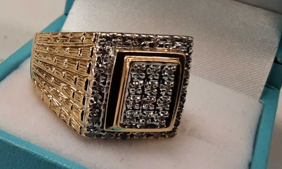 Men's Ring - Yellow Gold 10k (.417) 10.3 grams Size 10.5