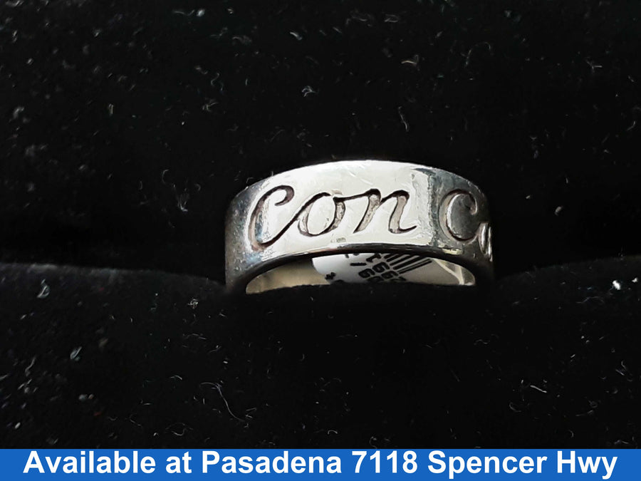 Women's Ring - Silver 7.6 grams Size 9