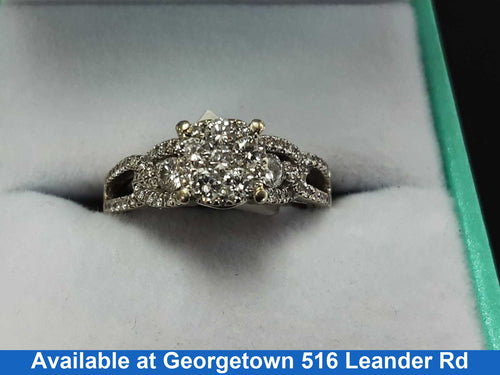 Women's Ring - White Gold 18k (.750) 4.1 grams Size 6.5