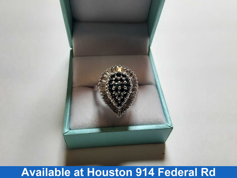 Women's Ring - White Gold 10k (.417) 6.6 grams Size 7.5