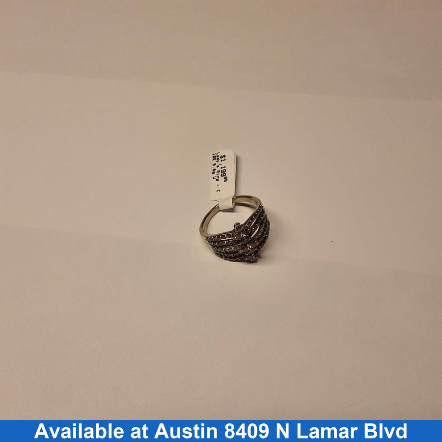 Women's Ring - White Gold 10k (.417) 5.6 grams Size 7.5