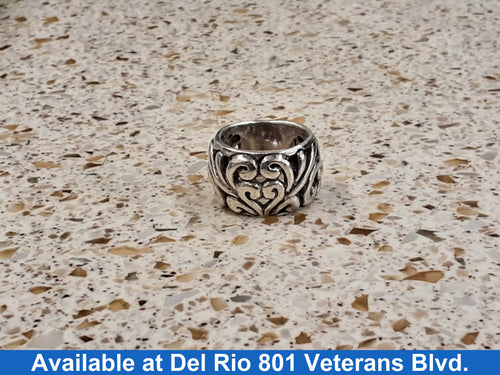 Women's Ring - Silver 10.8 Grams Size 7.5