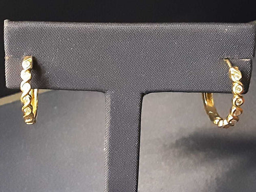 Bangle Earrings - Yellow Gold 10k (.417) 3.2 grams