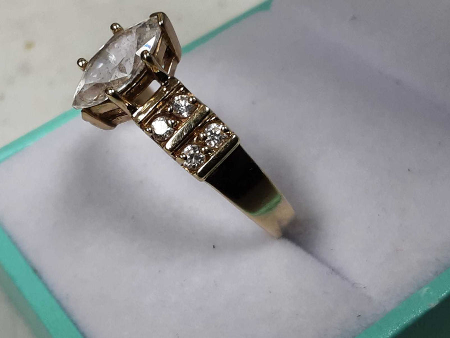 Women's Ring - Yellow Gold 10k (.417) 3.4 grams Size 11