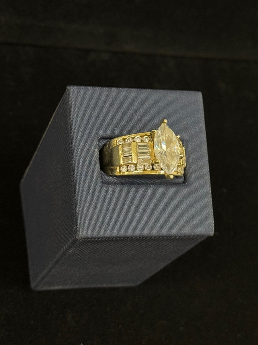 Women's Ring - Yellow Gold 10k (.417) 7.1 grams Size 12