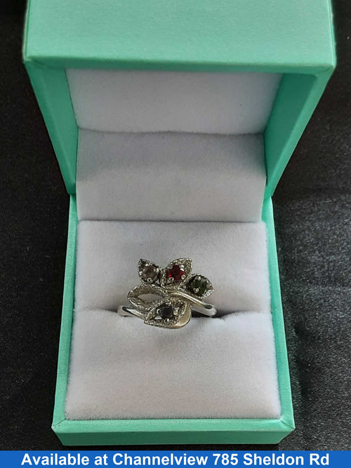 Women's Ring - White Gold 14k (.585) 4.6 grams Size 7