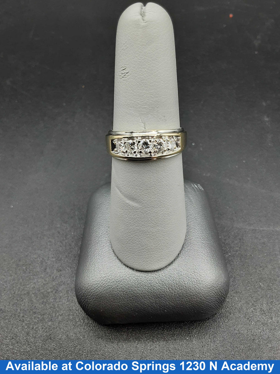 Men's Ring - Yellow Gold 14k (.585) 6.9 grams Size 8