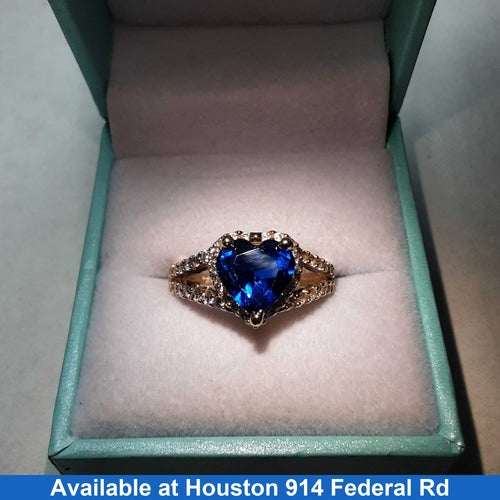 Women's Ring - Yellow Gold 10k (.417) 3.9 grams Size 8.5