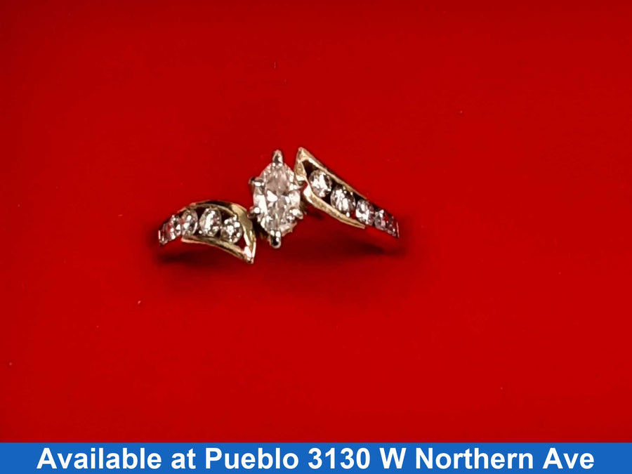 Women's Ring - Yellow Gold 14k (.585) 3.3 grams Size 6.5