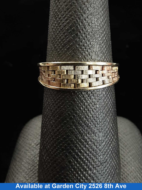 Women's Ring - Yellow Gold 14k (.585) 3 grams Size 7
