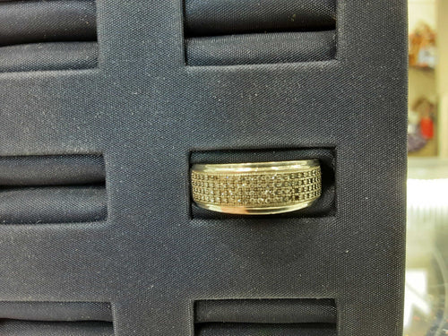 Men's Ring - White Gold 10k (.417) 3.2 grams Size 7
