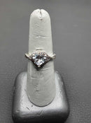 Women's Ring - Silver 3.2 grams Size 7.5