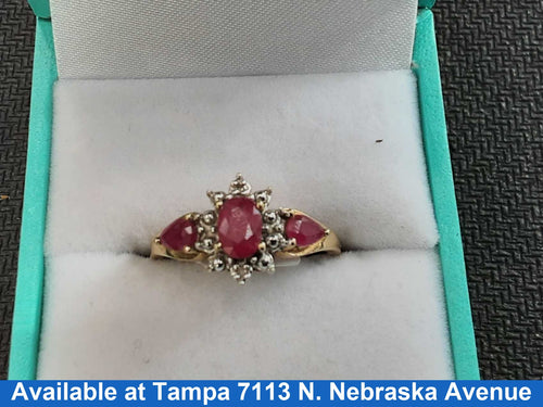 Women's Ring - Yellow Gold 10k (.417) 2.5 grams Size 7.5