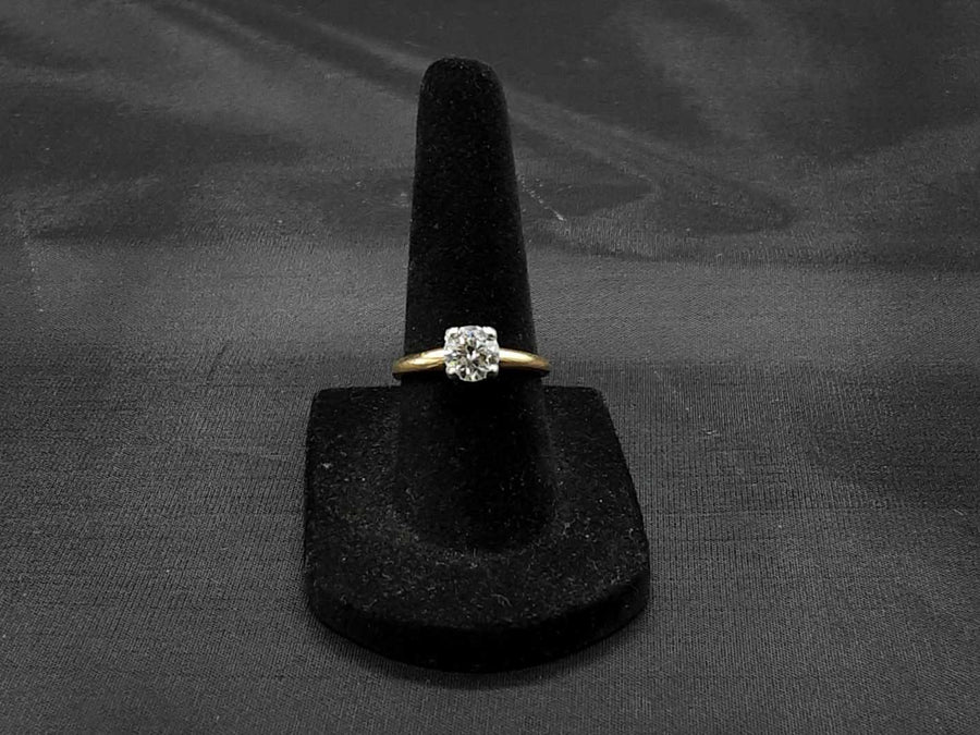 Women's Ring - Solitaire - Yellow Gold 14k (.585) 2.1 grams Size 5