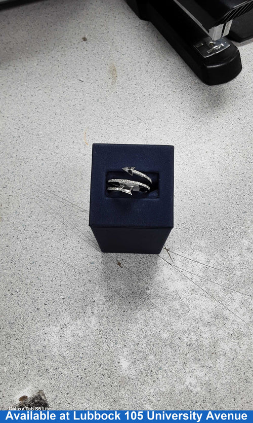 Women's Ring - White Gold 14k (.585) 3.5 grams Size 7.5
