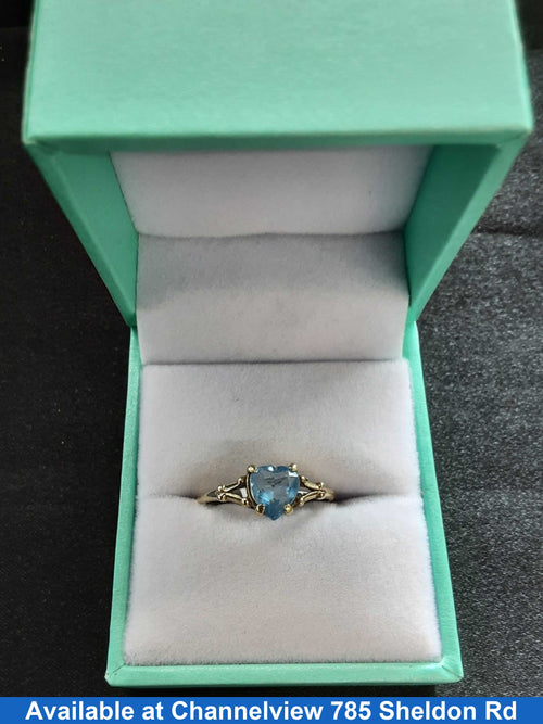 Women's Ring - Yellow Gold 10k (.417) 1.5 grams Size 8.5
