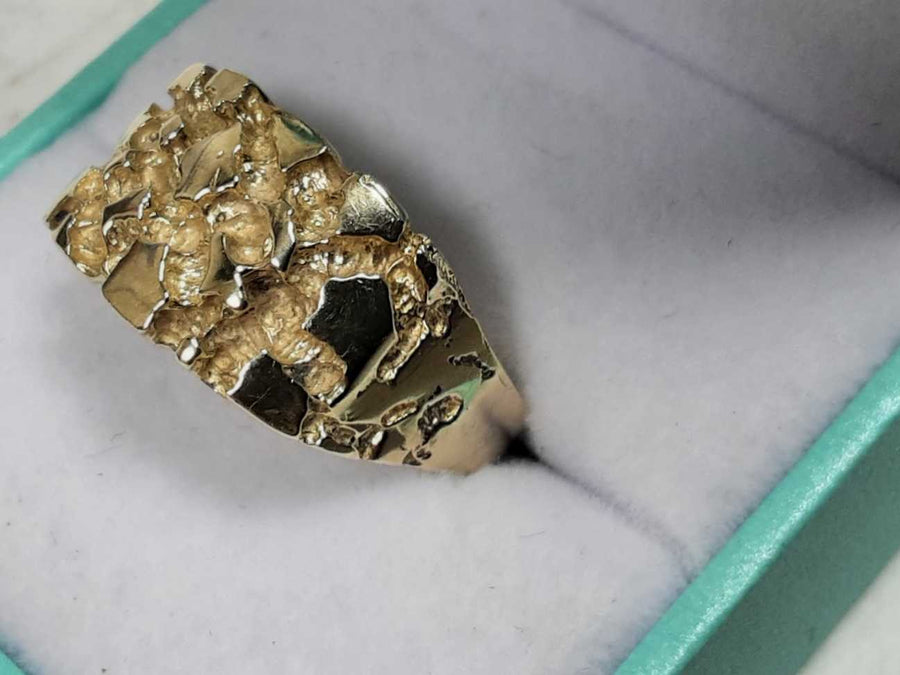 Men's Ring - Yellow Gold 10k (.417) 4.1 grams Size 10.5