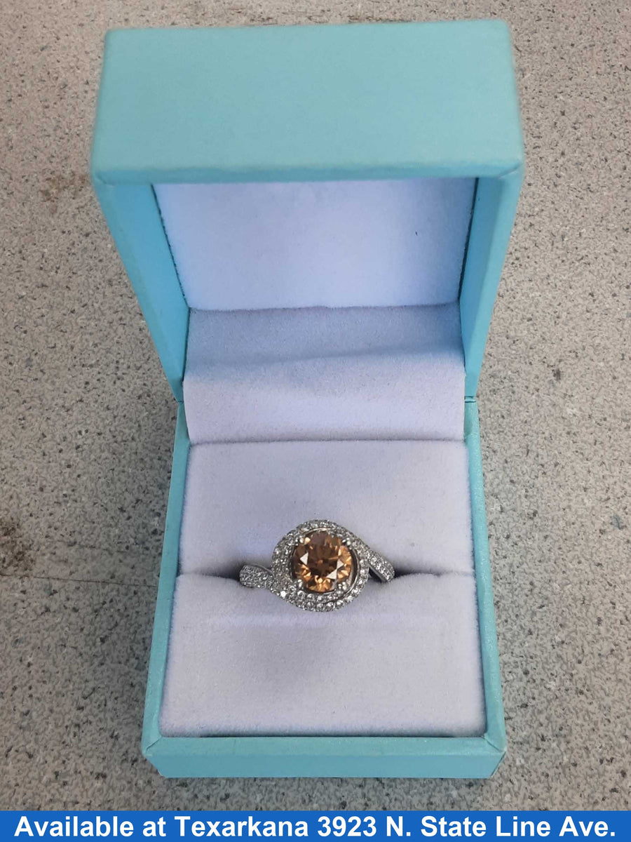 Women's Ring - Platinum 7.8 grams Size 7