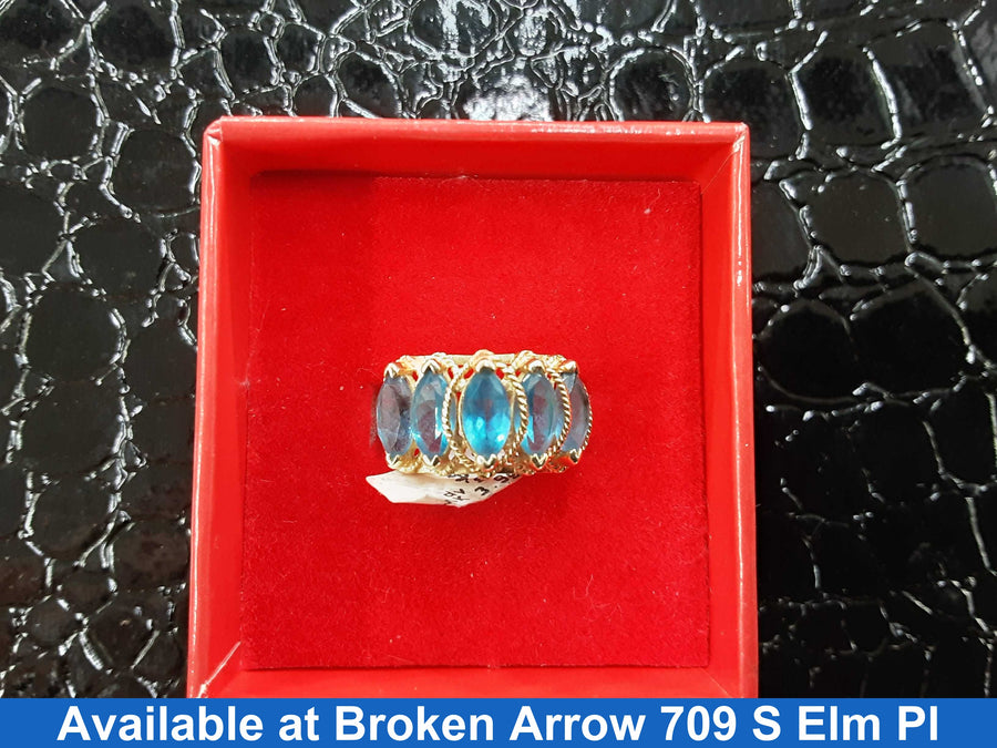 Women's Ring - Yellow Gold 14k (.585) 3.9 grams Size 20