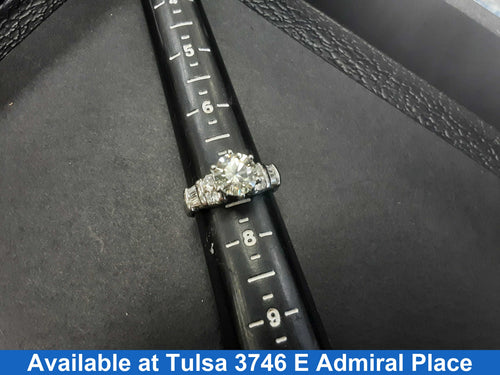 Women's Ring - Solitaire - White Gold 14k (.585) 10.2 grams Size 7.5
