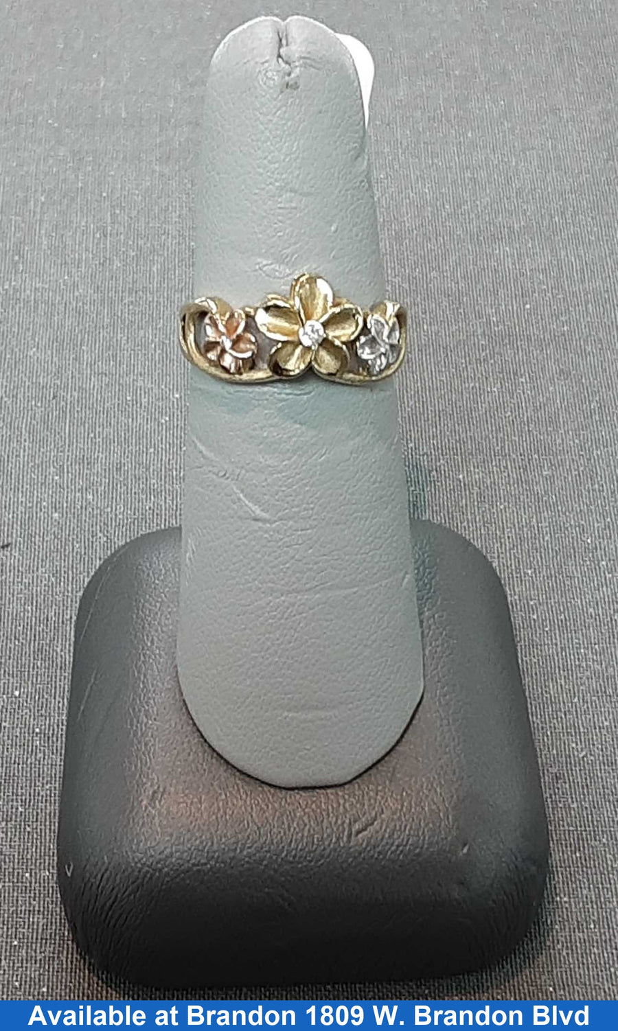 Women's Ring - Yellow Gold 14k (.585) 2.4 grams Size 6.5