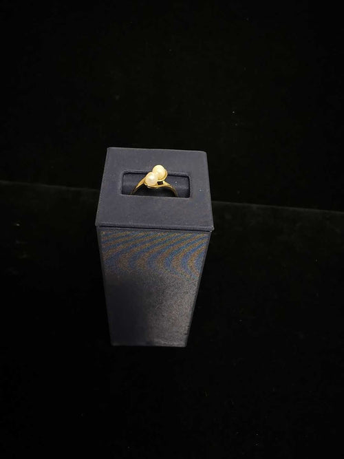Women's Ring - Yellow Gold 14k (.585) 1.6 grams Size 7