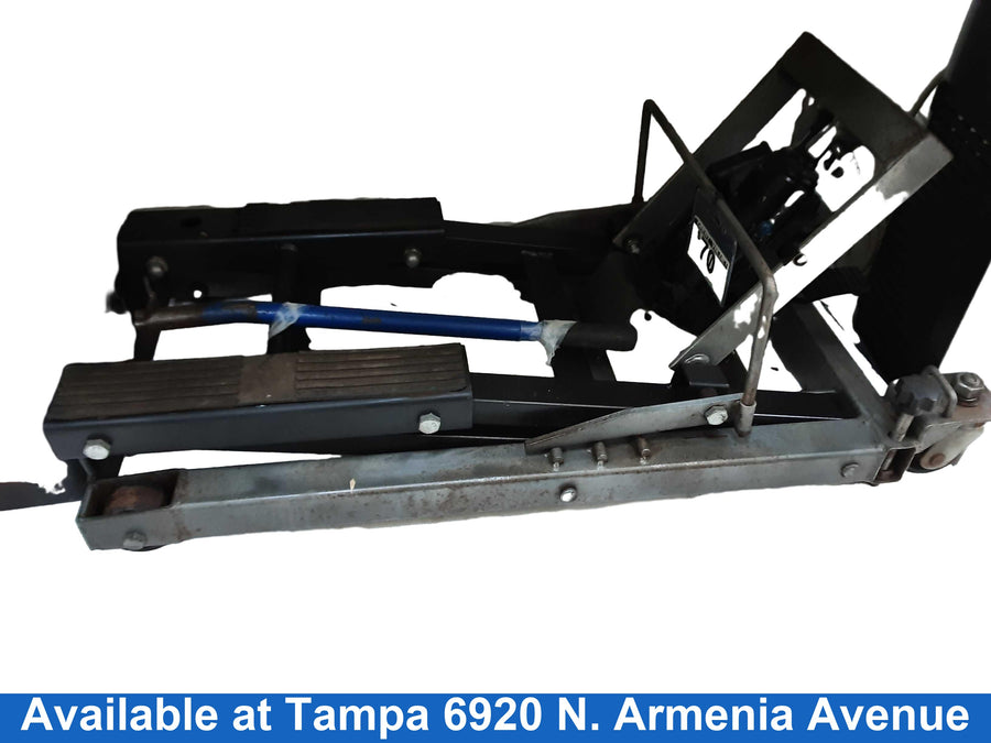 Genaric Silver Automotive Jack
