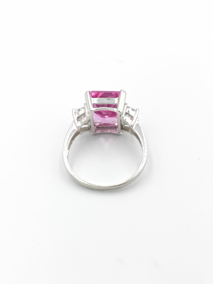 Women's Ring - White Gold 14k (.585) 4.4 grams Size 7