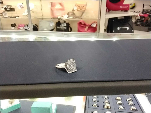 Women's Ring - White Gold 14k (.585) 4.3 grams Size 6.5