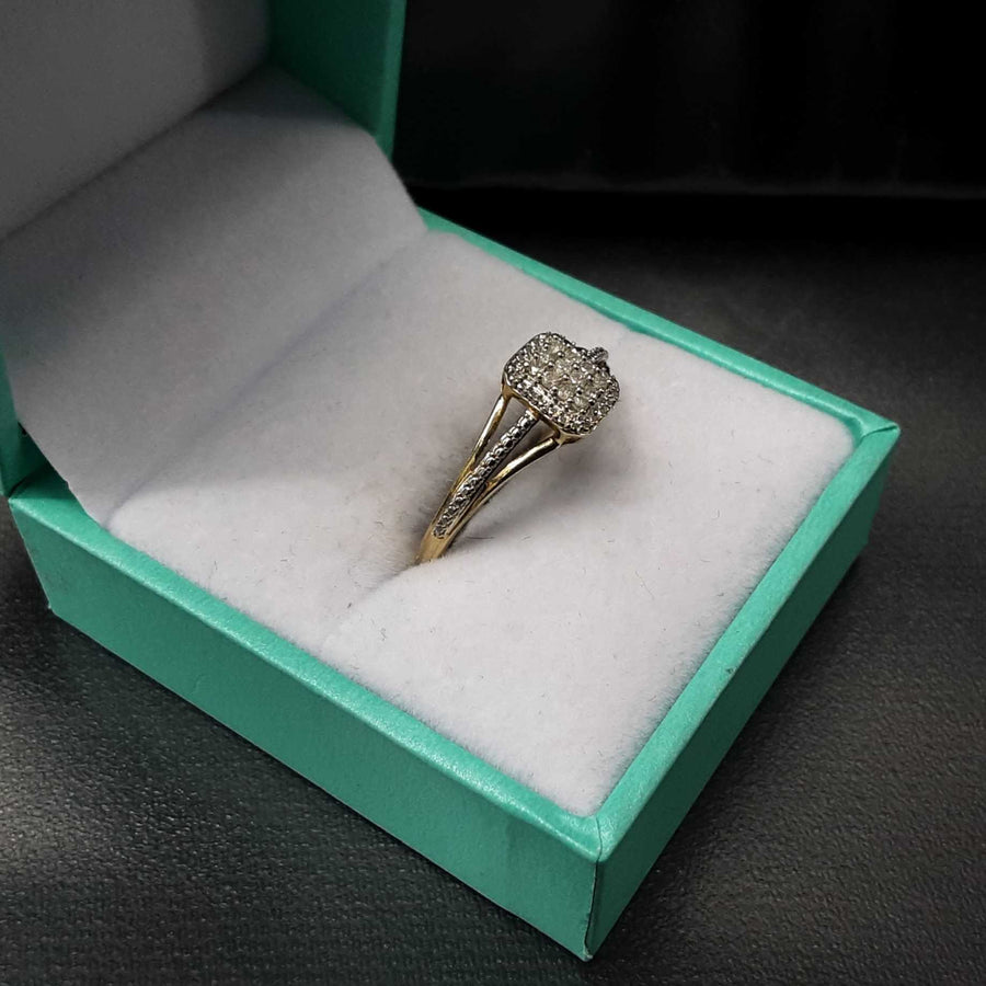 Women's Ring - Yellow Gold 10k (.417) 1.6 grams Size 9.5