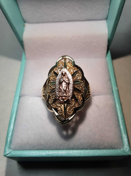 Women's Ring - Yellow Gold 14k (.585) 4 grams Size 9.5