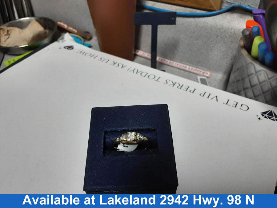 Women's Ring - Solitaire - Yellow Gold 10k (.417) 1 grams Size 6.5