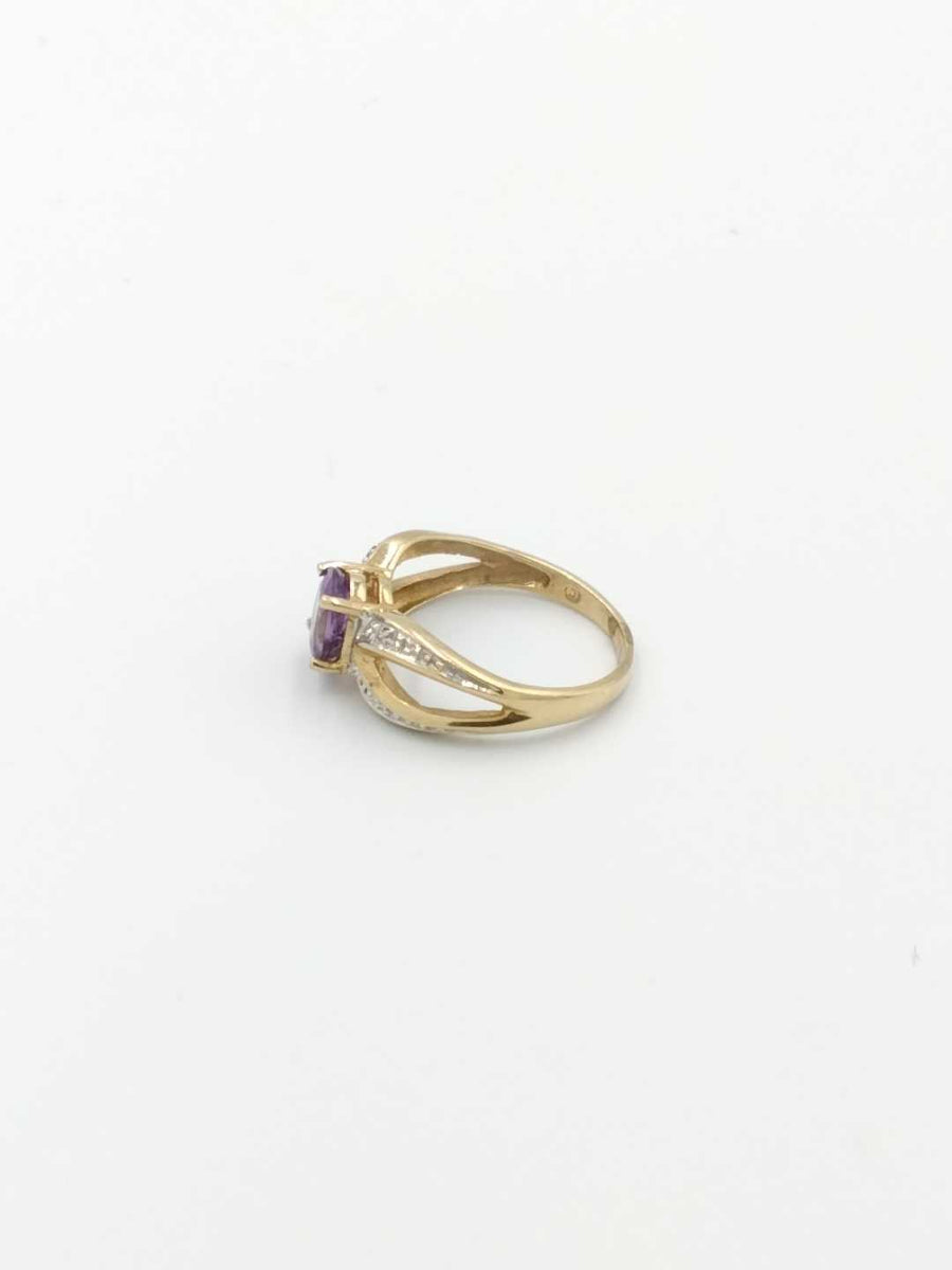 Women's Ring - Yellow Gold 10k (.417) 3.2 grams Size 8