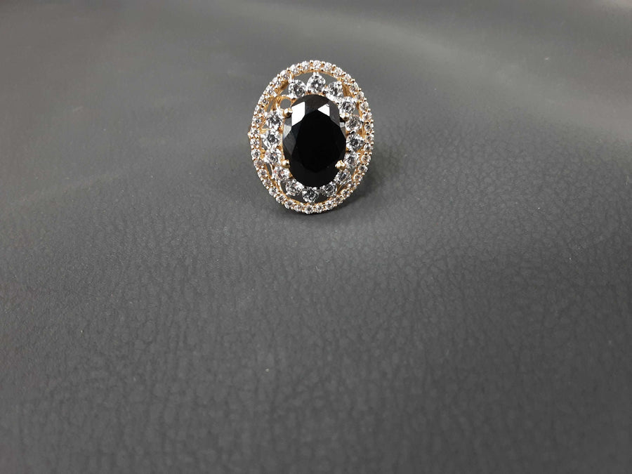 Women's Ring - Yellow Gold 14k (.585) 6.6 grams Size 8