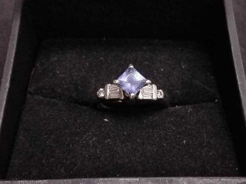 Women's Ring - White Gold 14k (.585) 7.5 grams Size 20