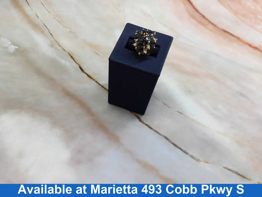 Women's Ring - Yellow Gold 14k (.585) 8.8 grams Size 8.5